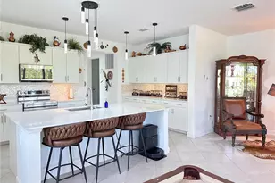 8608 St Kitts Cir, Englewood, FL 34224 - Photo 4