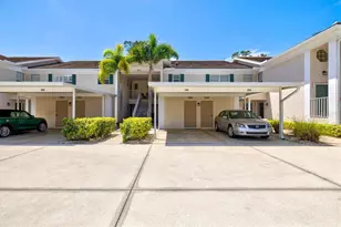 811 Montrose Dr, Venice, FL 34293 - Photo 2