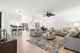 811 Montrose Dr, Venice, FL 34293 - Photo 14