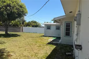 339 Pine Tree Rd, Venice, FL 34293 - Photo 20