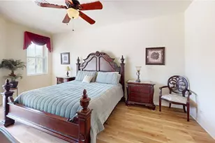 11462 Saffron Ct, Venice, FL 34292 - Photo 12