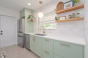 2833 Sunnyside St, Sarasota, FL 34239 - Photo 12