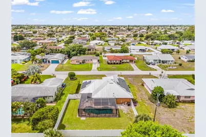 1215 SE 27th Street, Cape Coral, FL 33904 - Photo 32
