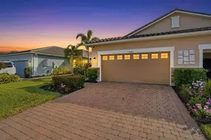 20406 Galileo Pl, Venice, FL 34293 - Photo 6