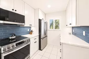 6236 Midnight Pass Rd, Sarasota, FL 34242 - Photo 14