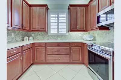 2551 Terracina Drive, Venice, FL 34292 - Photo 18
