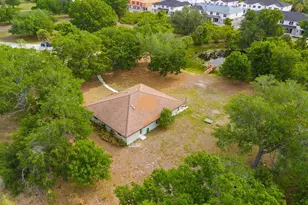 2900 Curry Ln, Nokomis, FL 34275 - Photo 16