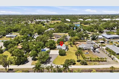 4300 Eastern Parkway, Sarasota, FL 34233 - Photo 8
