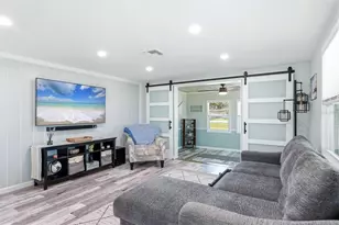 4300 Eastern Pkwy, Sarasota, FL 34233 - Photo 14