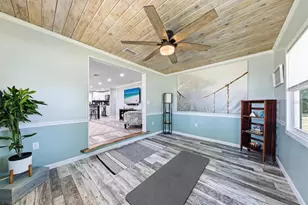 4300 Eastern Pkwy, Sarasota, FL 34233 - Photo 36
