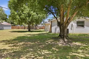 4300 Eastern Pkwy, Sarasota, FL 34233 - Photo 52