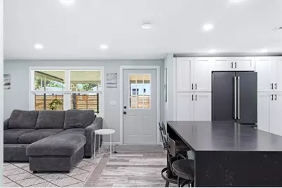 4300 Eastern Parkway, Sarasota, FL 34233 - Photo 18