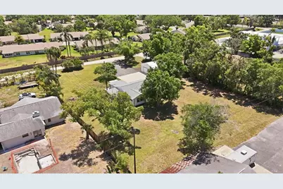 4300 Eastern Parkway, Sarasota, FL 34233 - Photo 56