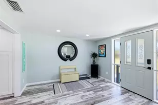 4300 Eastern Pkwy, Sarasota, FL 34233 - Photo 12