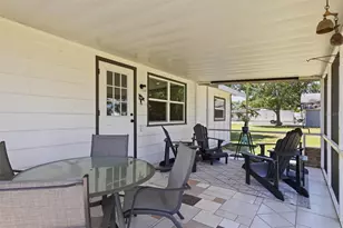 4300 Eastern Pkwy, Sarasota, FL 34233 - Photo 36