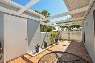 418 Wexford Cir, Venice, FL 34293 - Photo 30