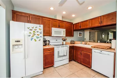 418 Wexford Circle #125, Venice, FL 34293 - Photo 8