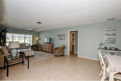 418 Wexford Circle #125, Venice, FL 34293 - Photo 4