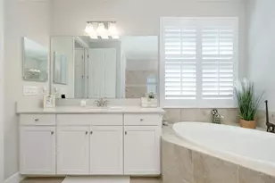 25060 Spartina Dr, Venice, FL 34293 - Photo 46