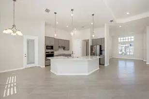 12655 Wellen Golf St, Venice, FL 34293 - Photo 16