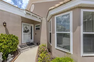 525 Clubside Cir, Venice, FL 34293 - Photo 2