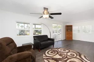 610 Delphinium Dr, Venice, FL 34293 - Photo 8
