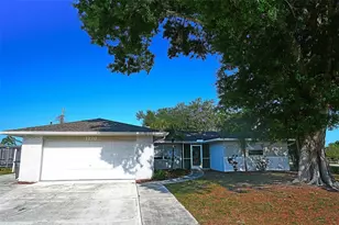 1770 Elm Dr, Venice, FL 34293 - Photo 2
