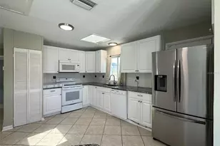 835 Conreid Dr NE, Port Charlotte, FL 33952 - Photo 22