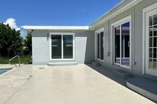 835 Conreid Dr NE, Port Charlotte, FL 33952 - Photo 32