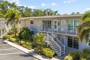 521 W Venice Ave, Venice, FL 34285 - Photo 1