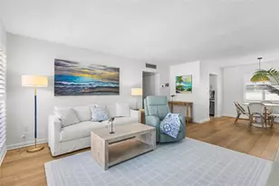 521 W Venice Ave, Venice, FL 34285 - Photo 4