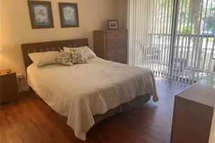 622 Bird Bay Dr S, Venice, FL 34285 - Photo 10