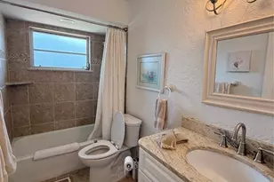 984 N Gondola Dr, Venice, FL 34293 - Photo 24