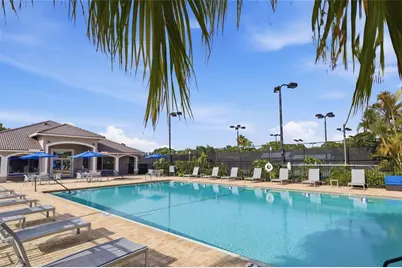 9320 Clubside Circle S #2310, Sarasota, FL 34238 - Photo 6