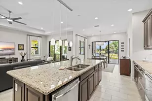 11876 Hunters Creek Rd, Venice, FL 34293 - Photo 24
