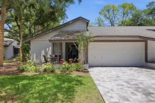 4793 Oak Forest Dr W, Sarasota, FL 34231 - Photo 2
