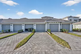 17470 Opal Sand Dr, Venice, FL 34293 - Photo 2