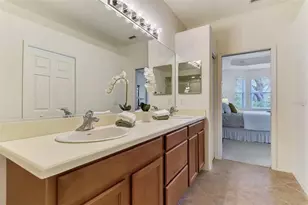 9367 Carnaby Dr, Venice, FL 34293 - Photo 34