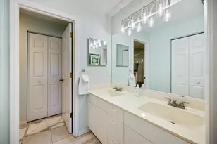 801 Montrose Dr, Venice, FL 34293 - Photo 18