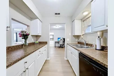 5507 Fountain Lake Circle #B206, Bradenton, FL 34207 - Photo 14