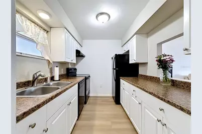 5507 Fountain Lake Circle #B206, Bradenton, FL 34207 - Photo 6