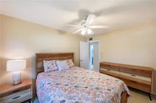 646 Bird Bay Dr E, Venice, FL 34285 - Photo 20
