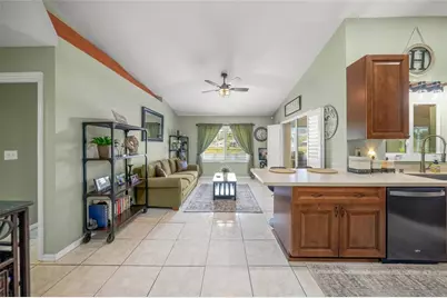 7727 36th Lane E, Sarasota, FL 34243 - Photo 6