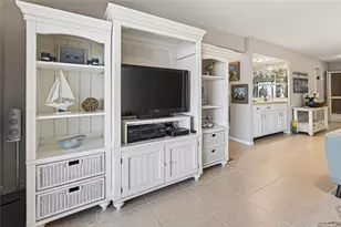 360 3 Lakes Ln, Venice, FL 34285 - Photo 10