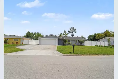 222 Malvern Drive, Venice, FL 34293 - Photo 2