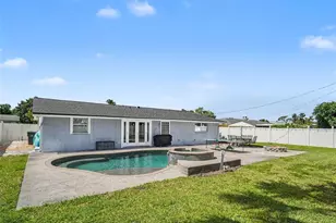 222 Malvern Dr, Venice, FL 34293 - Photo 22
