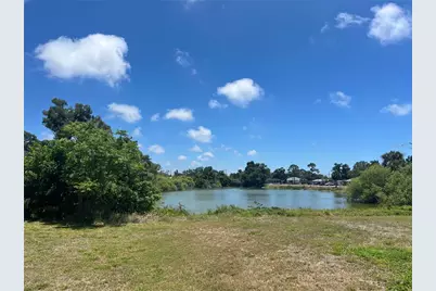 221 S Venice Boulevard, Venice, FL 34293 - Photo 4