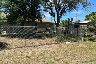 221 S Venice Blvd, Venice, FL 34293 - Photo 8