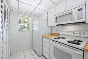 444 Cerromar Rd, Venice, FL 34293 - Photo 14
