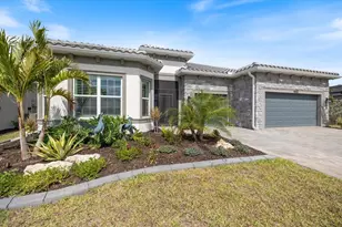 10333 Blue Runner Dr, Englewood, FL 34223 - Photo 2